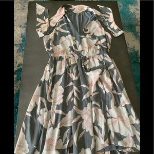 Lovely flora 1X dress perfect for summer outings